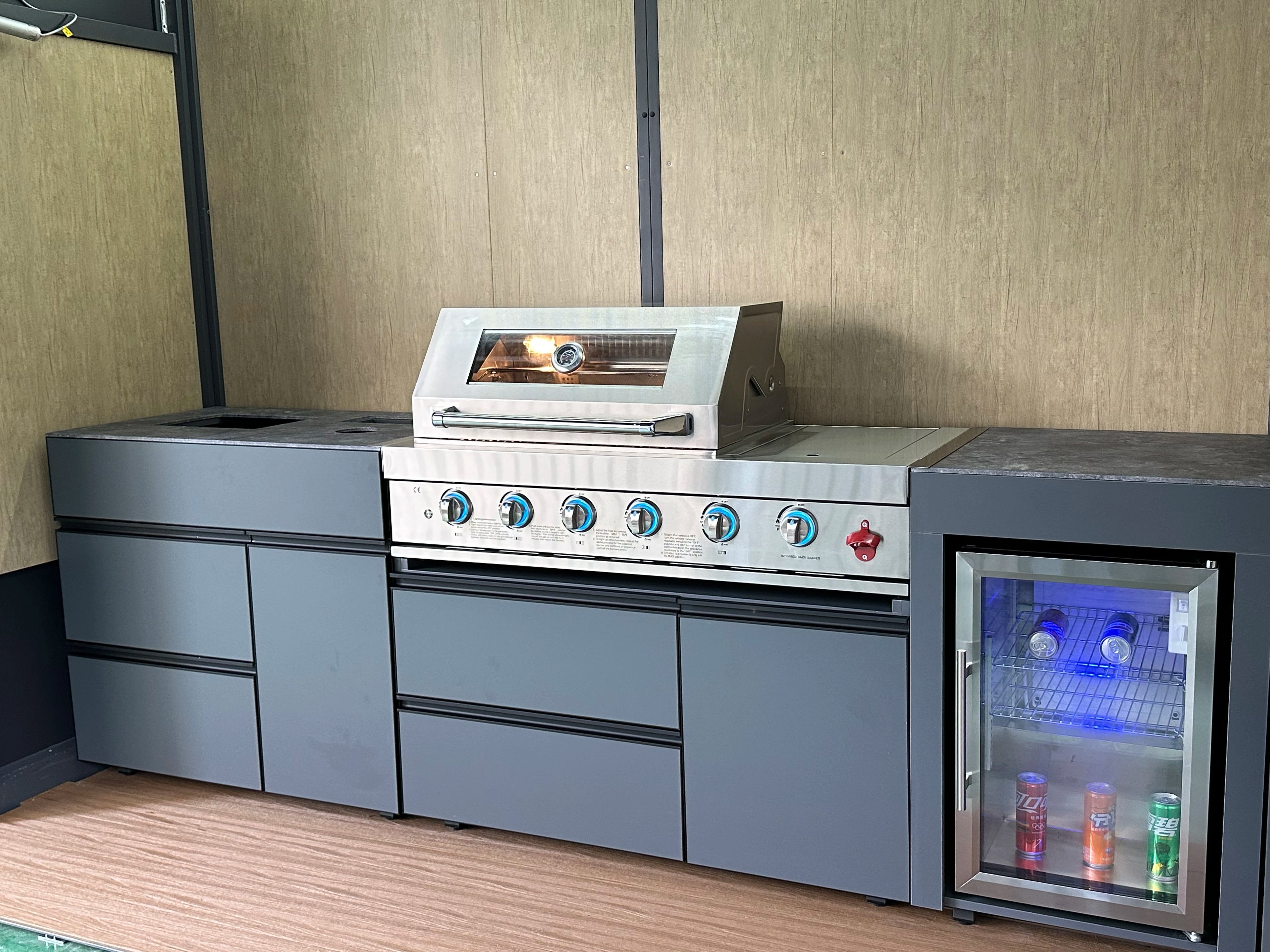 Premium Custom Outdoor Kitchen Shed Cabinets with Modern Luxurious Gas Grill Natural Gas & Propane Burner Options for Parties