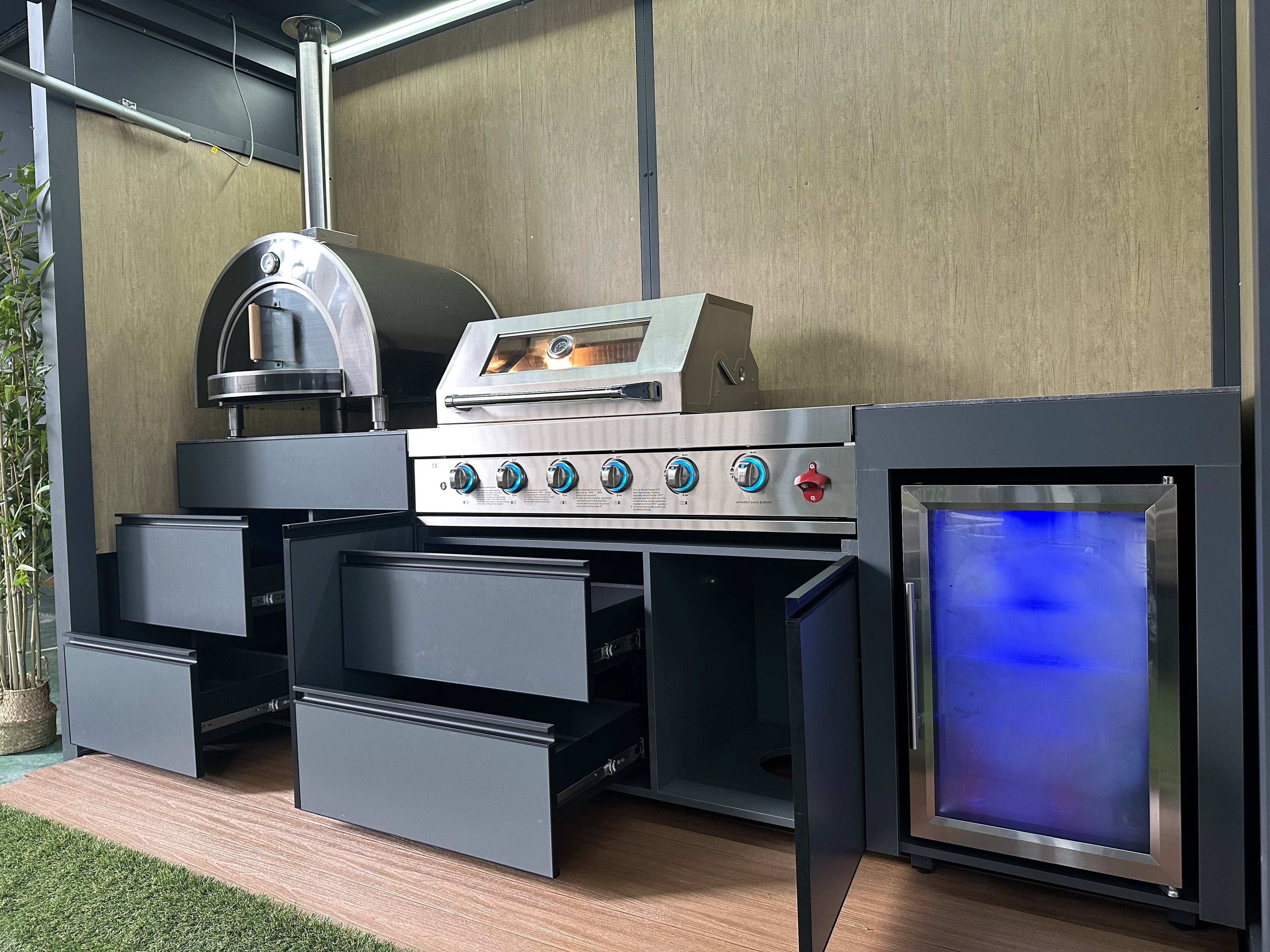 Modern Stainless Steel BBQ Outdoor Kitchen Cabinet Luxurious Premium Design Customizable Height New Arrival for Backyard Garden