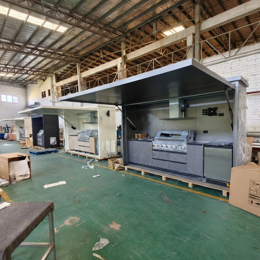 Factory Direct SS304 Stainless Steel Outdoor Kitchen Shed High Quality Outdoor Kitchen Pod with Fridge BBQ Grill Pod for Patio