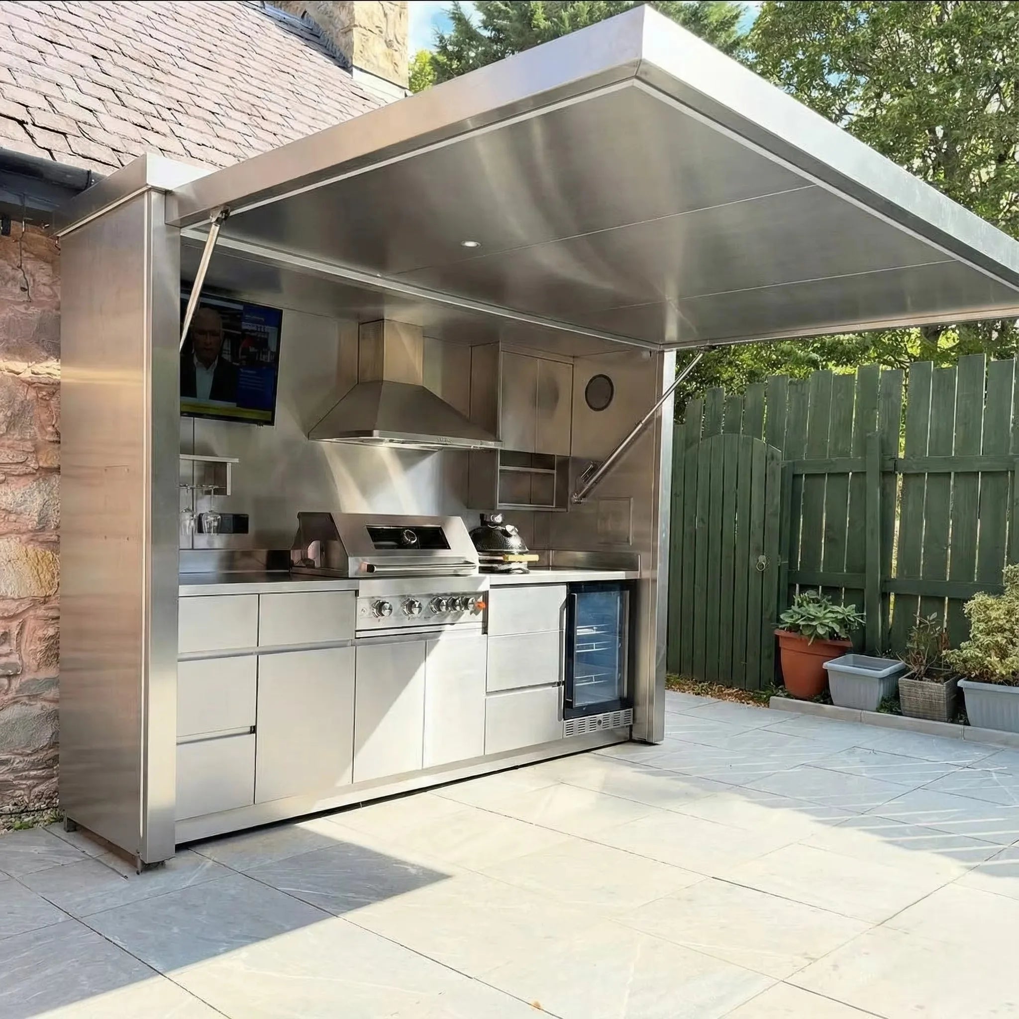 Luxury Modular Outdoor Kitchen with Shed Zero Formaldehyde Stainless Steel Outdoor Kitchen Shed for Garden Courtyard Patio